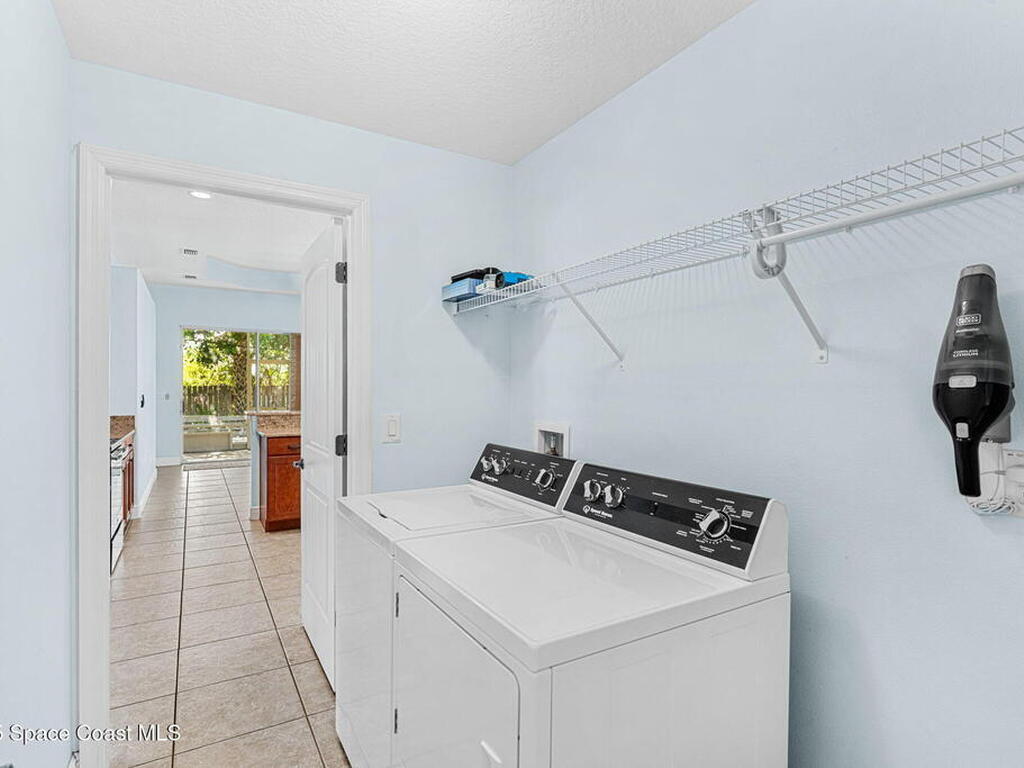 1121 S Orlando Avenue, Cocoa Beach, FL 32931
