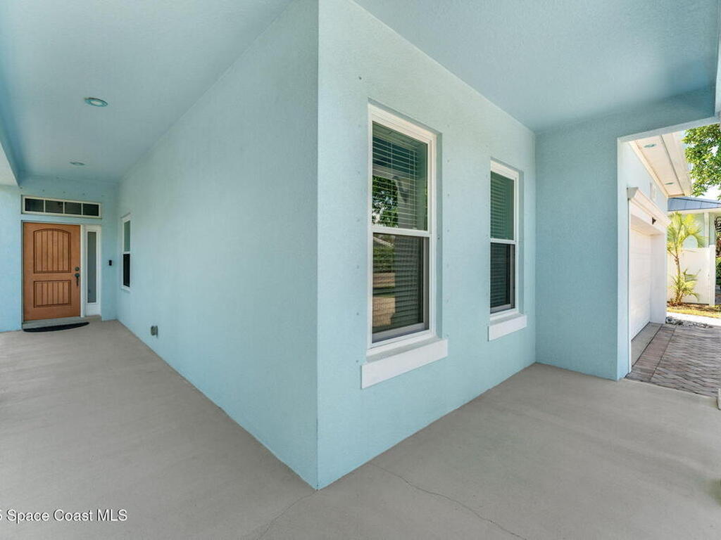 1121 S Orlando Avenue, Cocoa Beach, FL 32931