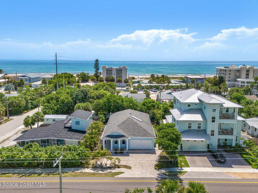 1121 S Orlando Avenue, Cocoa Beach, FL 32931