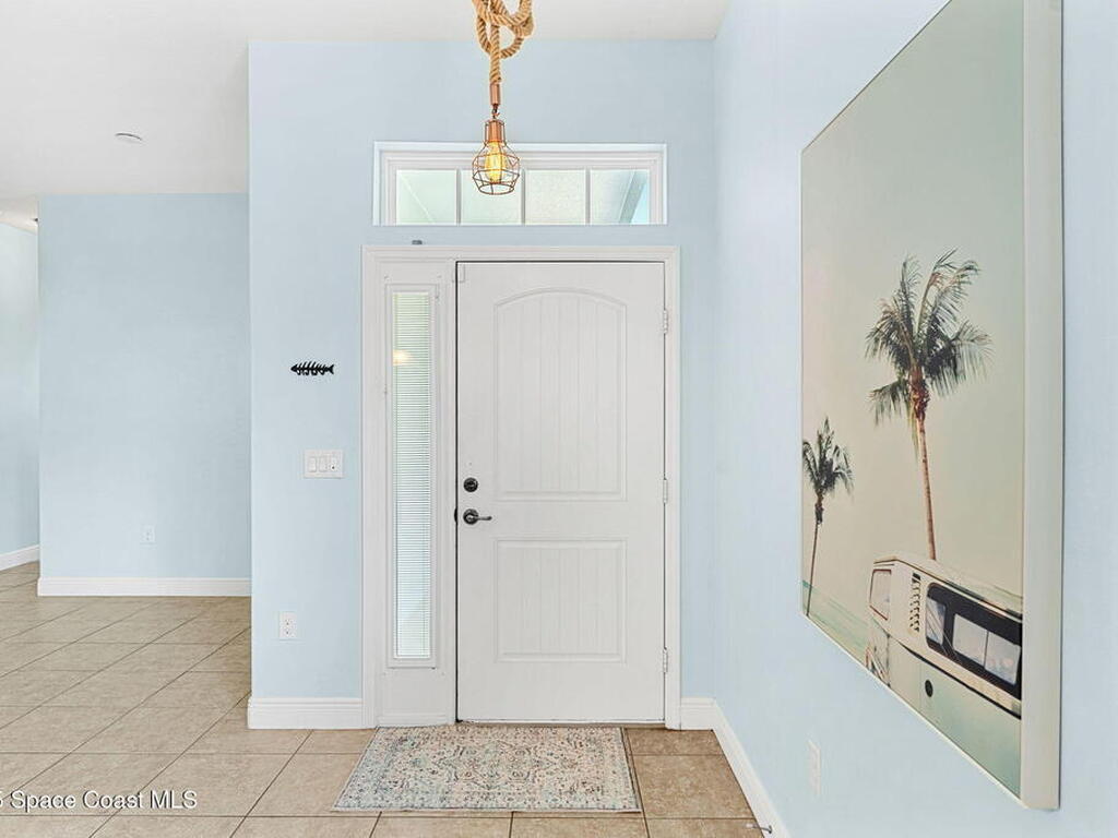 1121 S Orlando Avenue, Cocoa Beach, FL 32931