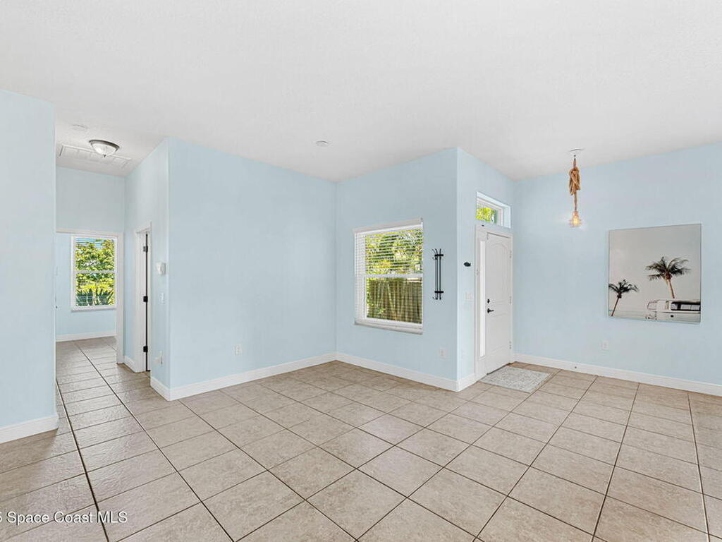 1121 S Orlando Avenue, Cocoa Beach, FL 32931