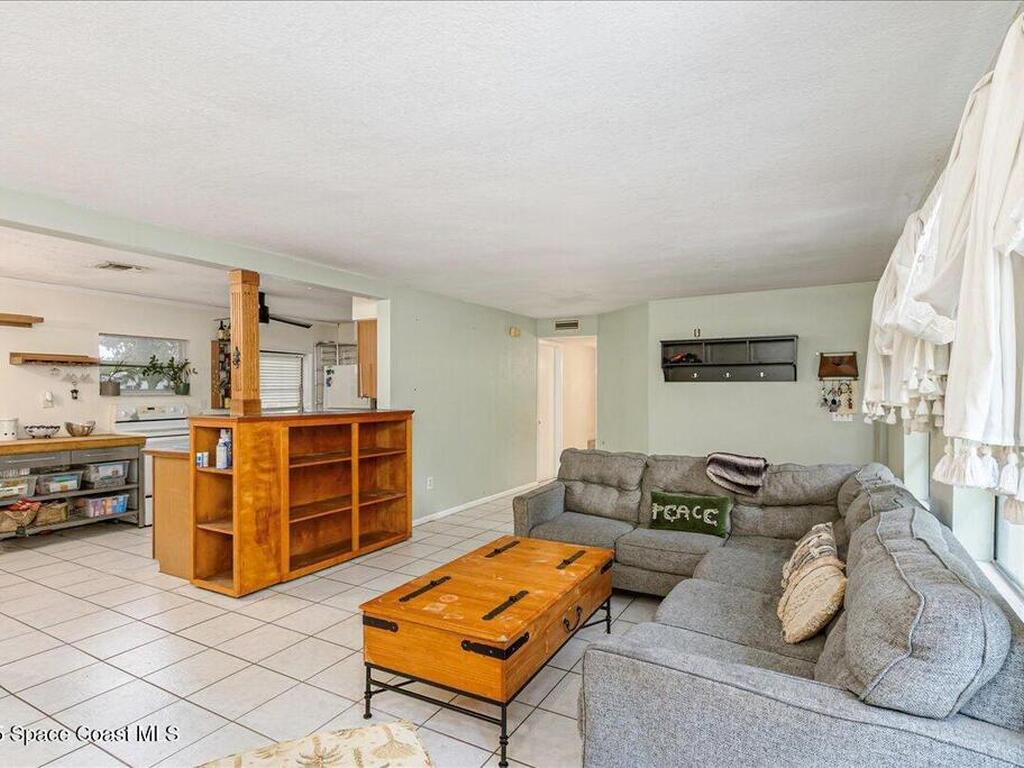 7486 Livingstone Lane, Melbourne, FL 32904
