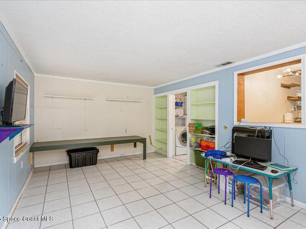 7486 Livingstone Lane, Melbourne, FL 32904