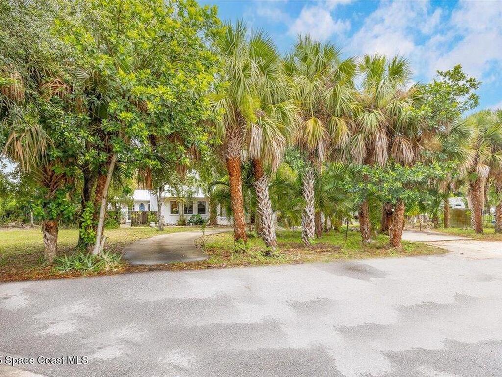 7486 Livingstone Lane, Melbourne, FL 32904