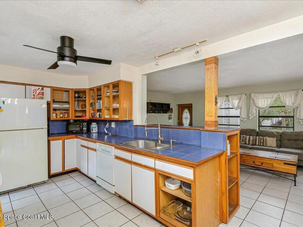 7486 Livingstone Lane, Melbourne, FL 32904