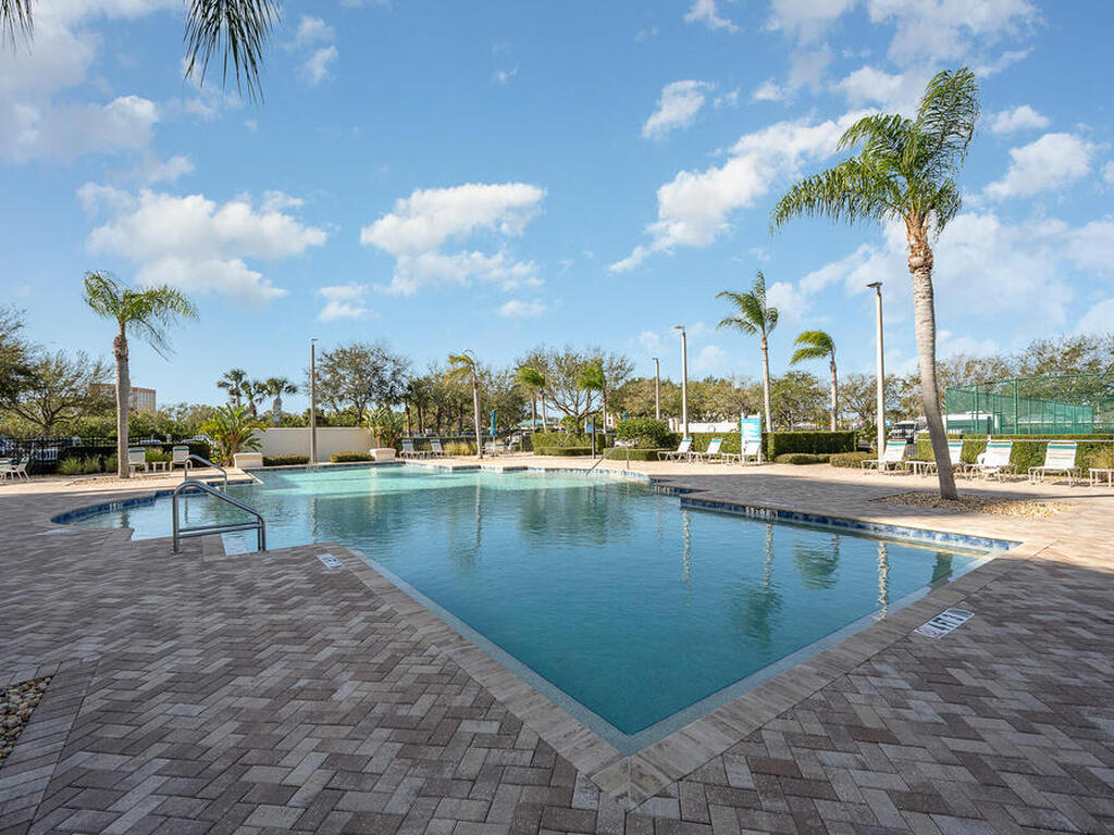 7 Indian River Avenue, Titusville, FL 32796