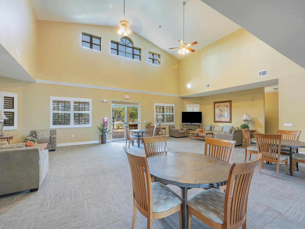 7 Indian River Avenue, Titusville, FL 32796