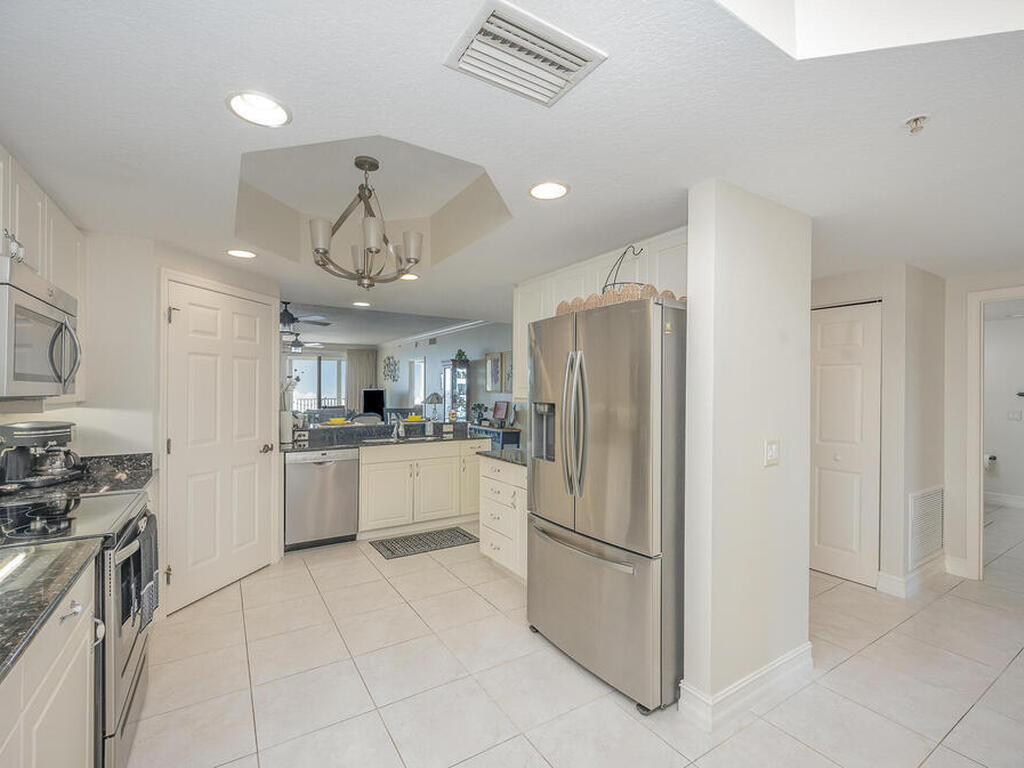 7 Indian River Avenue, Titusville, FL 32796