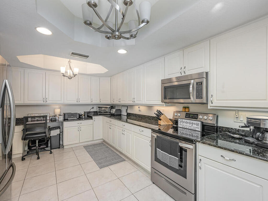 7 Indian River Avenue, Titusville, FL 32796