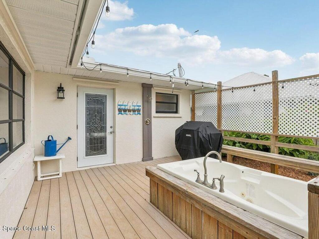 9830 Oak Trail, Micco, FL 32976