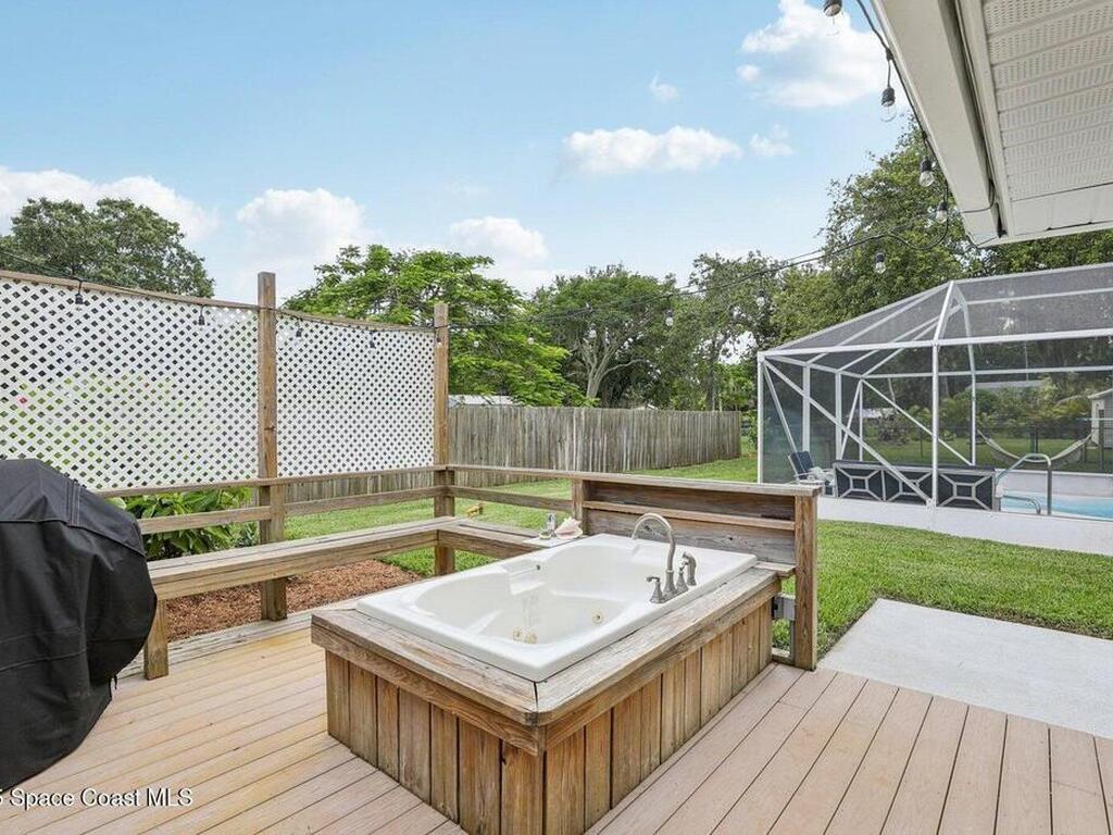 9830 Oak Trail, Micco, FL 32976