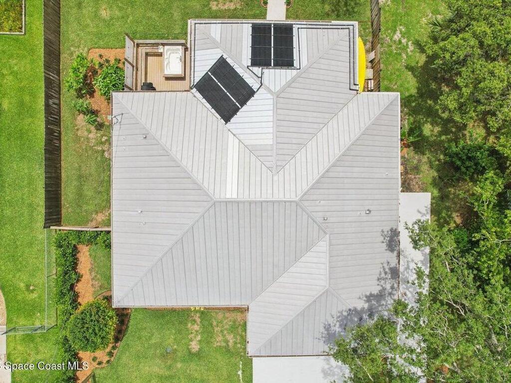 9830 Oak Trail, Micco, FL 32976