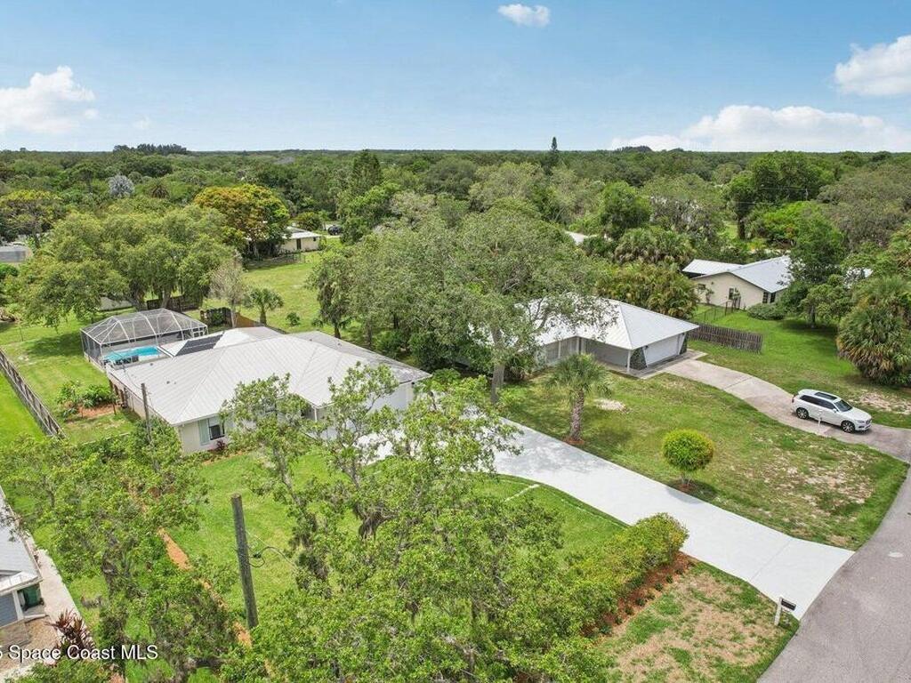 9830 Oak Trail, Micco, FL 32976