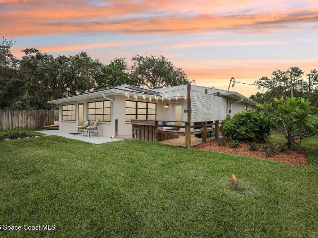9830 Oak Trail, Micco, FL 32976