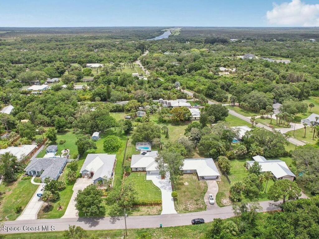 9830 Oak Trail, Micco, FL 32976