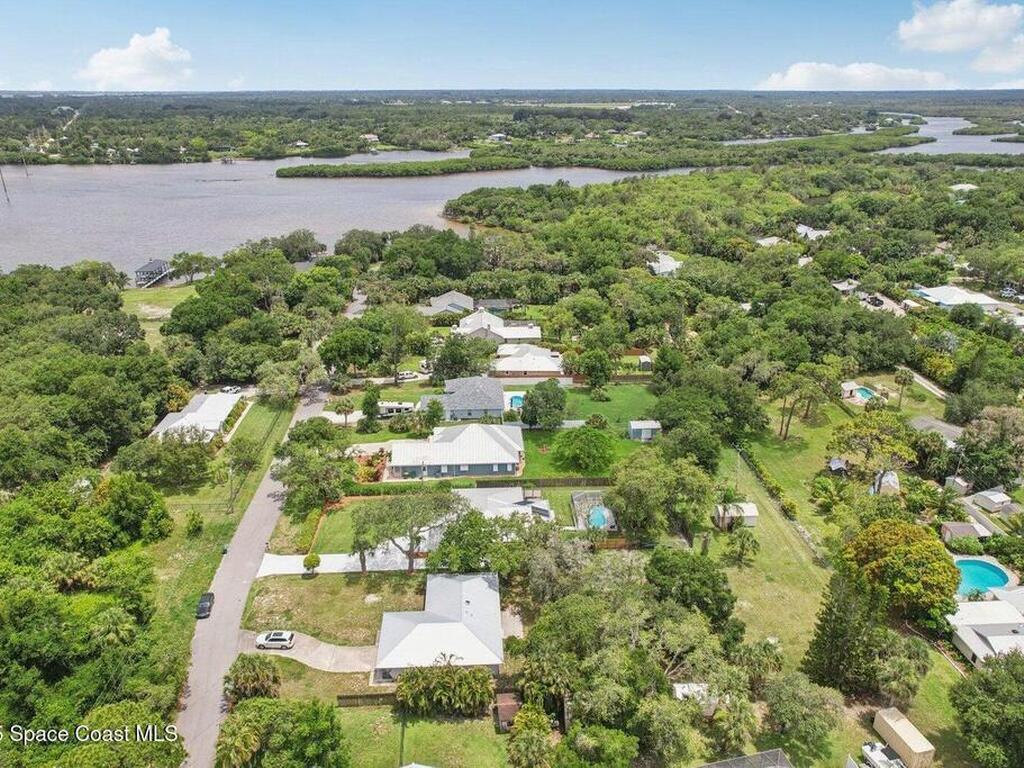 9830 Oak Trail, Micco, FL 32976