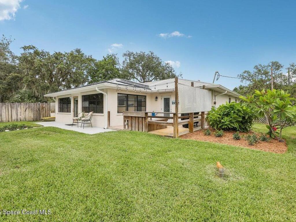9830 Oak Trail, Micco, FL 32976