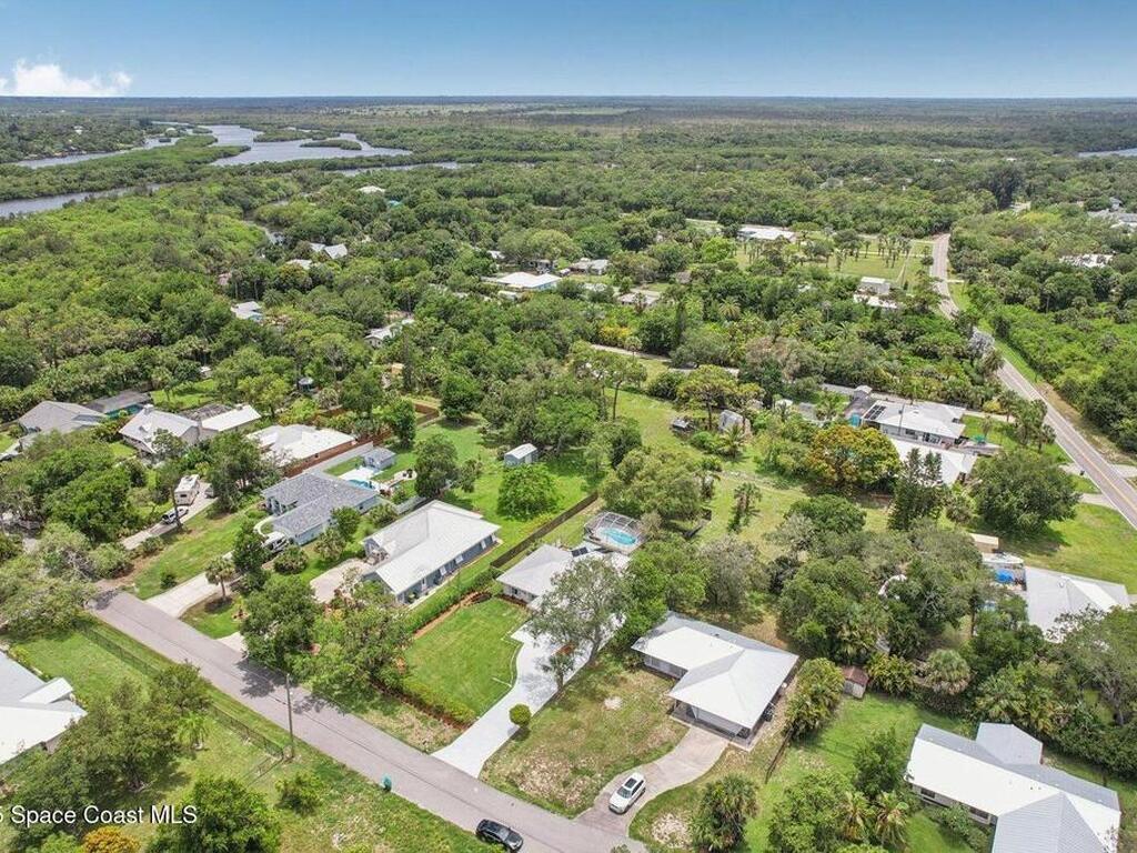 9830 Oak Trail, Micco, FL 32976