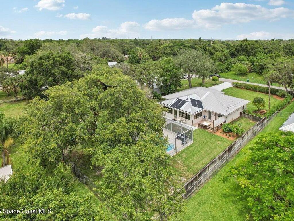 9830 Oak Trail, Micco, FL 32976