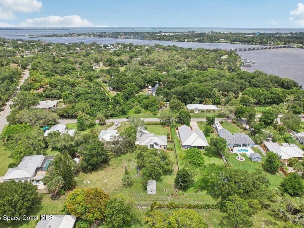 9830 Oak Trail, Micco, FL 32976