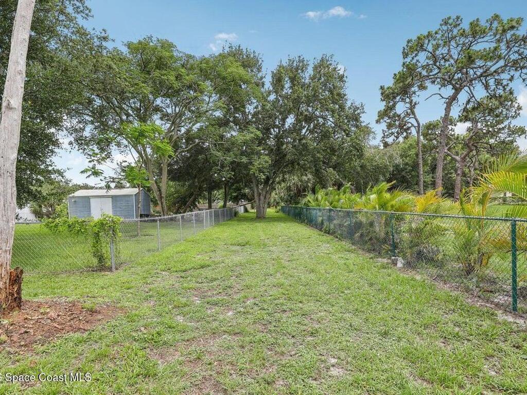 9830 Oak Trail, Micco, FL 32976