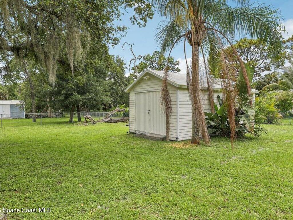 9830 Oak Trail, Micco, FL 32976
