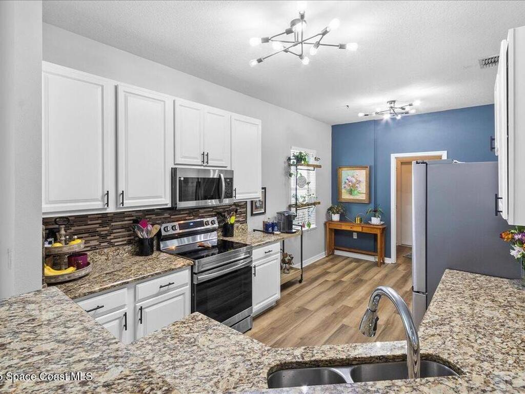 2286 Snapdragon Drive, Palm Bay, FL 32907