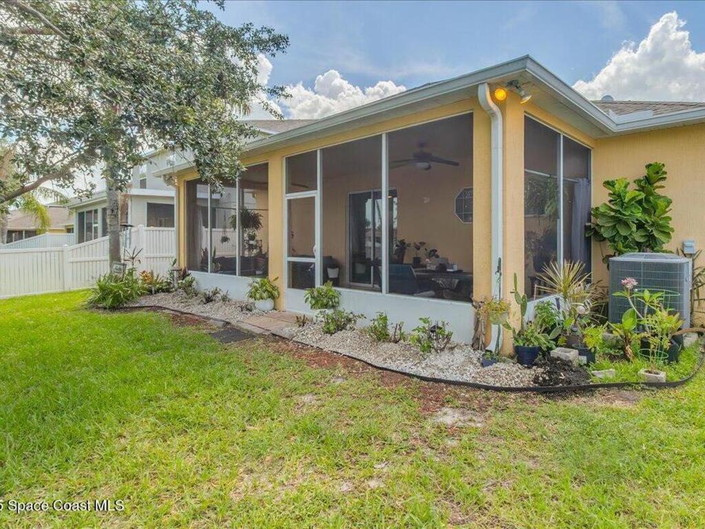 2286 Snapdragon Drive, Palm Bay, FL 32907