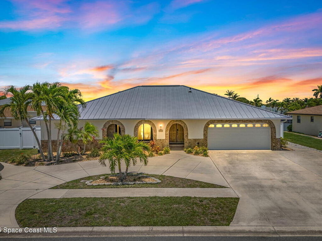 1525 Sykes Creek Drive, Merritt Island, FL 32953
