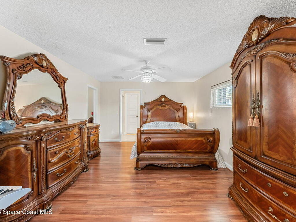 1525 Sykes Creek Drive, Merritt Island, FL 32953