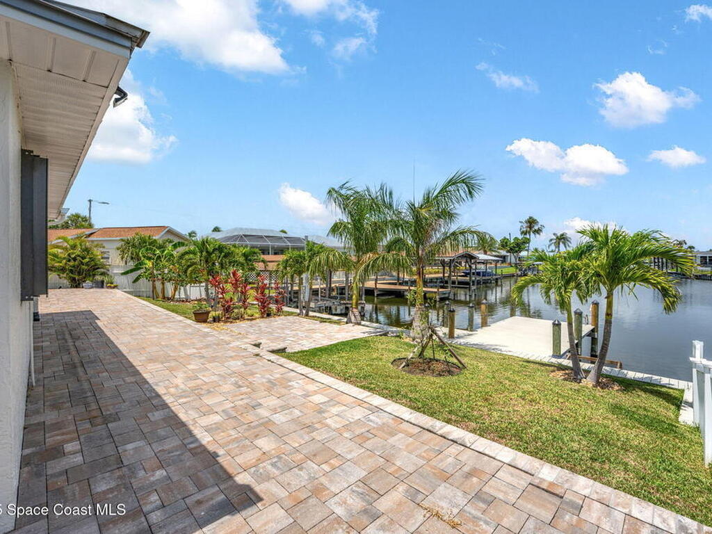 1525 Sykes Creek Drive, Merritt Island, FL 32953