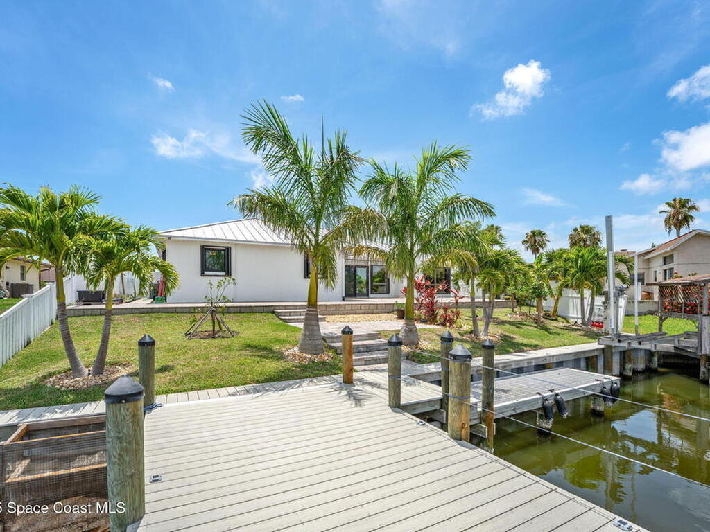 1525 Sykes Creek Drive, Merritt Island, FL 32953