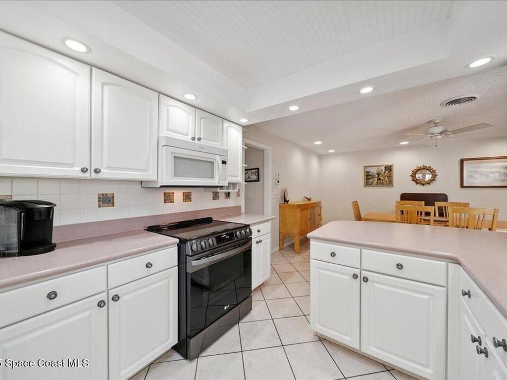704 Malibu Lane, Indialantic, FL 32903