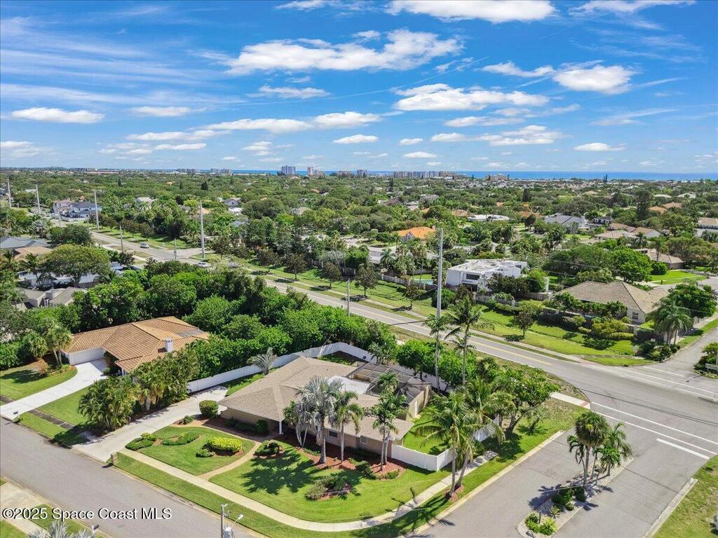 704 Malibu Lane, Indialantic, FL 32903