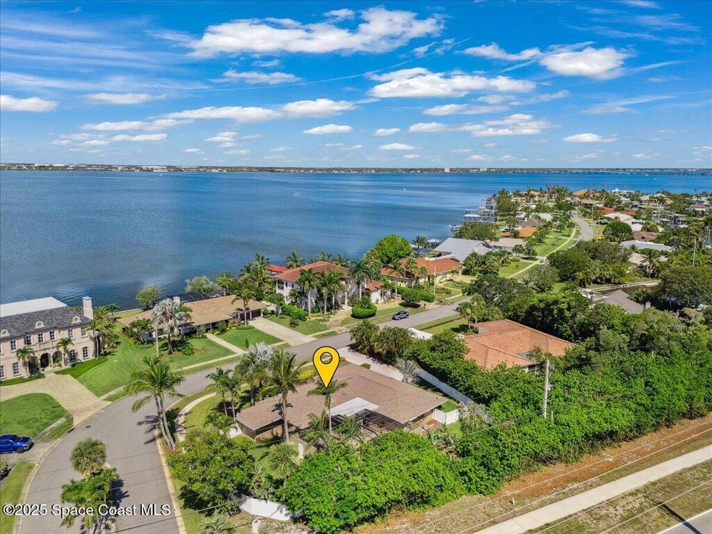 704 Malibu Lane, Indialantic, FL 32903