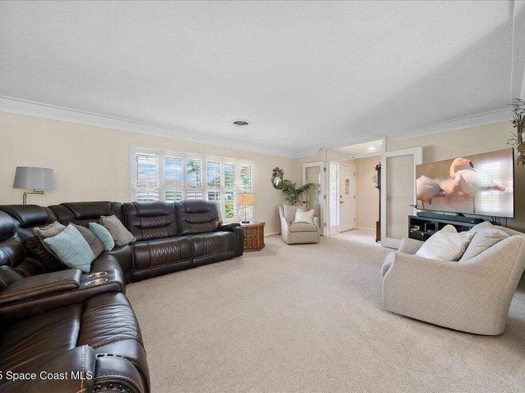 704 Malibu Lane, Indialantic, FL 32903