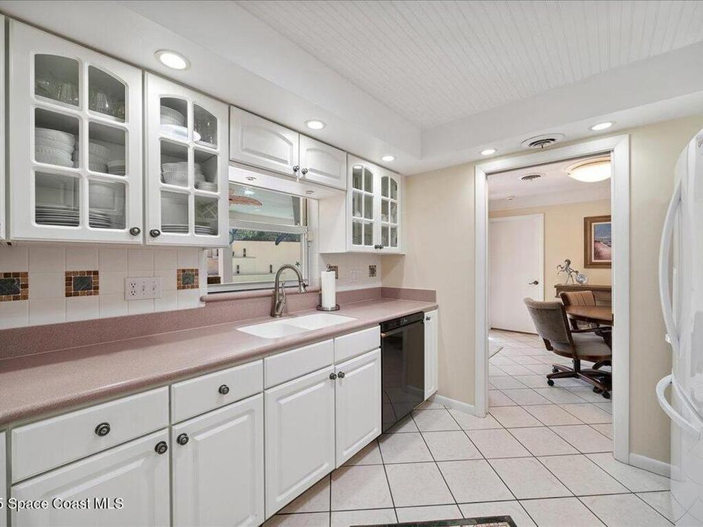 704 Malibu Lane, Indialantic, FL 32903