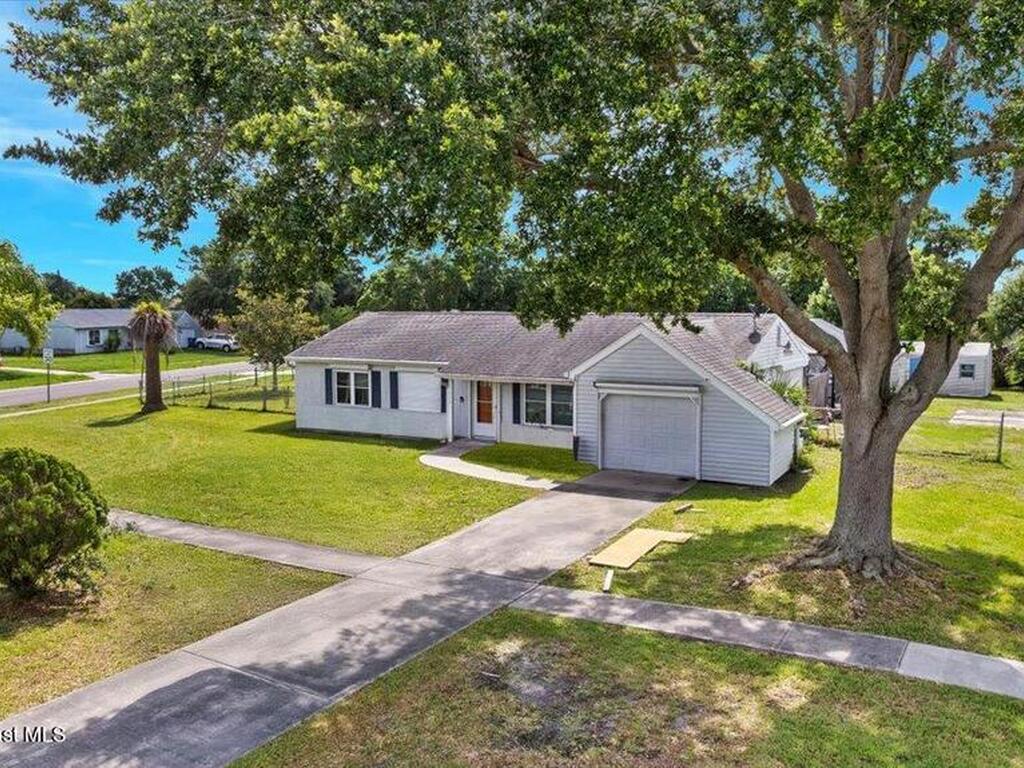 1638 Riviera Drive, Palm Bay, FL 32905