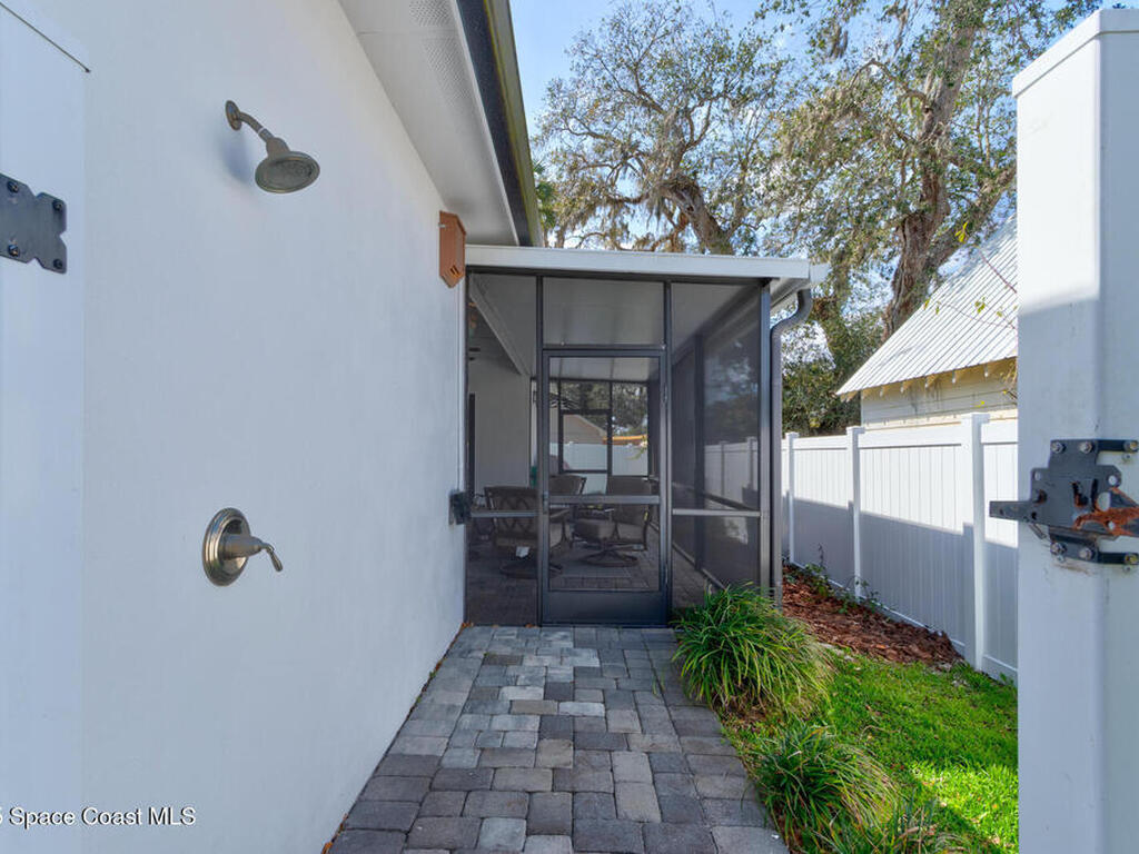 105 Azalea Circle, New Smyrna Beach, FL 32168