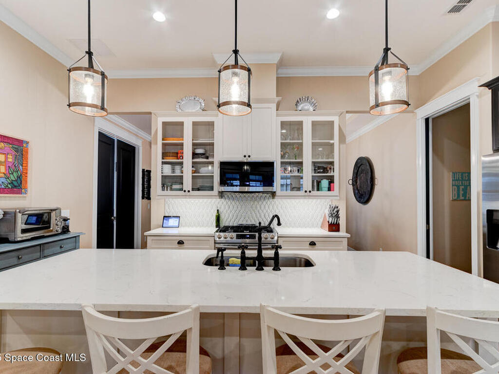 105 Azalea Circle, New Smyrna Beach, FL 32168