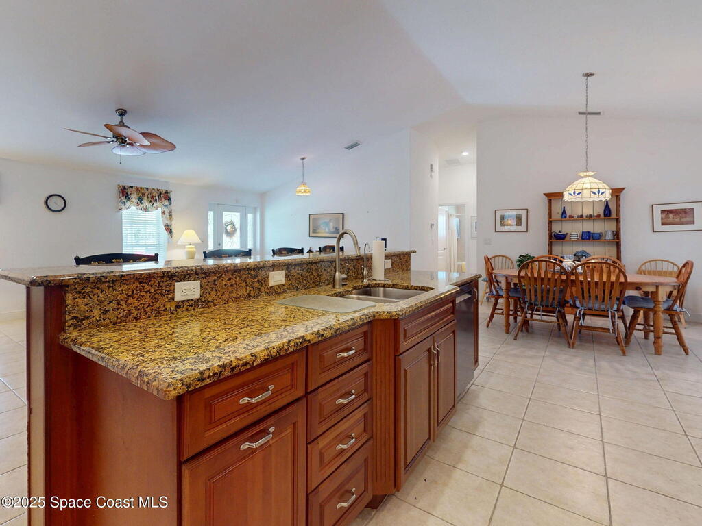 6025 Brabrook Avenue, Grant, FL 32949