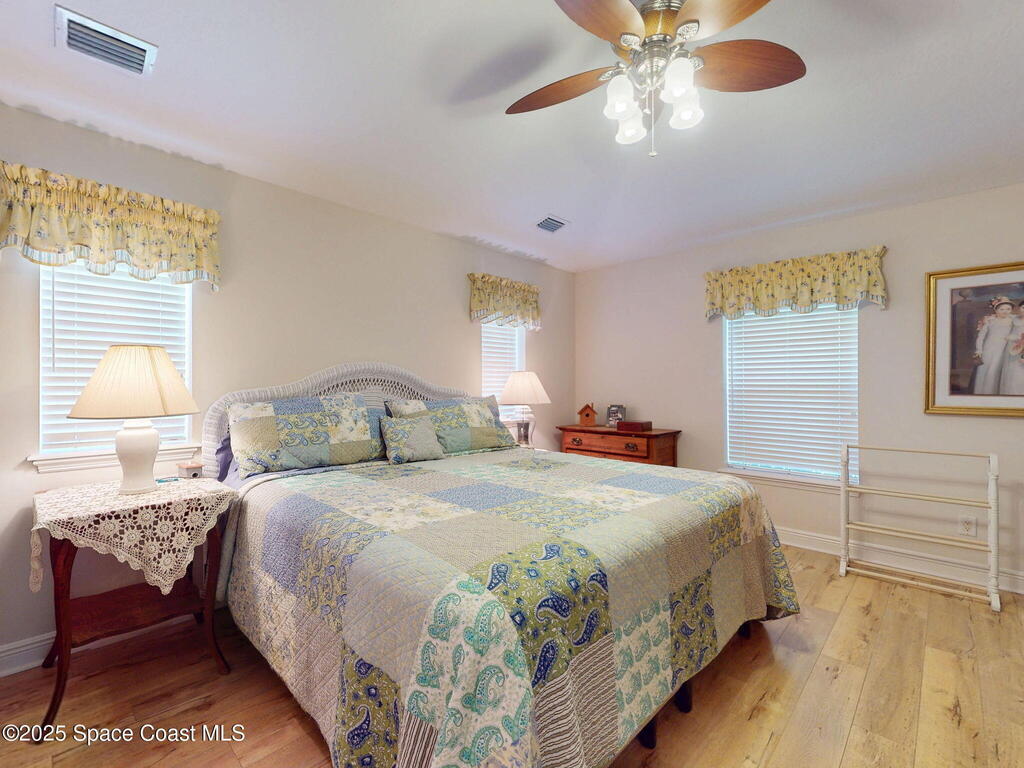 6025 Brabrook Avenue, Grant, FL 32949
