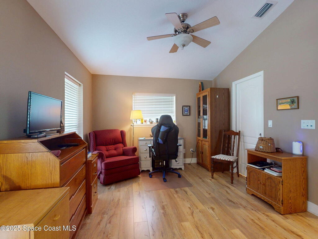 6025 Brabrook Avenue, Grant, FL 32949