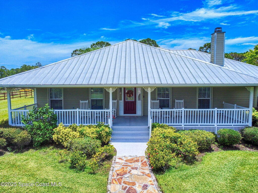 6025 Brabrook Avenue, Grant, FL 32949