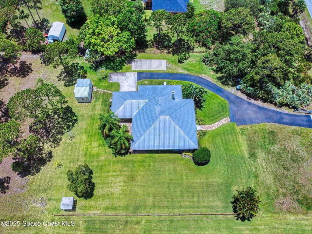 6025 Brabrook Avenue, Grant, FL 32949