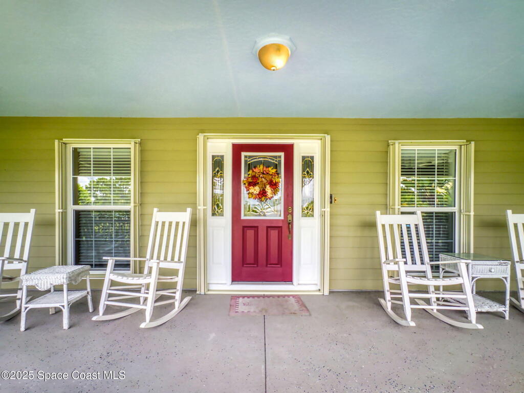 6025 Brabrook Avenue, Grant, FL 32949