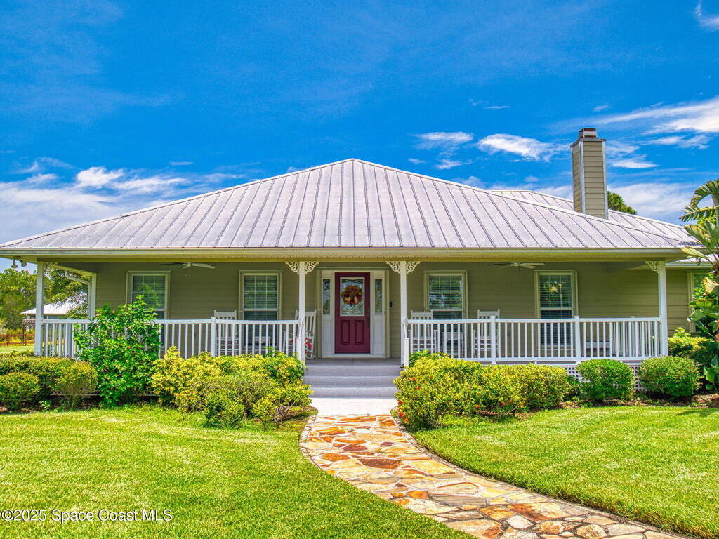 6025 Brabrook Avenue, Grant, FL 32949
