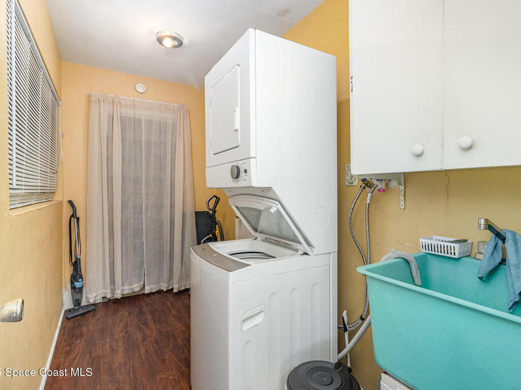 1326 44th Avenue, Vero Beach, FL 32966