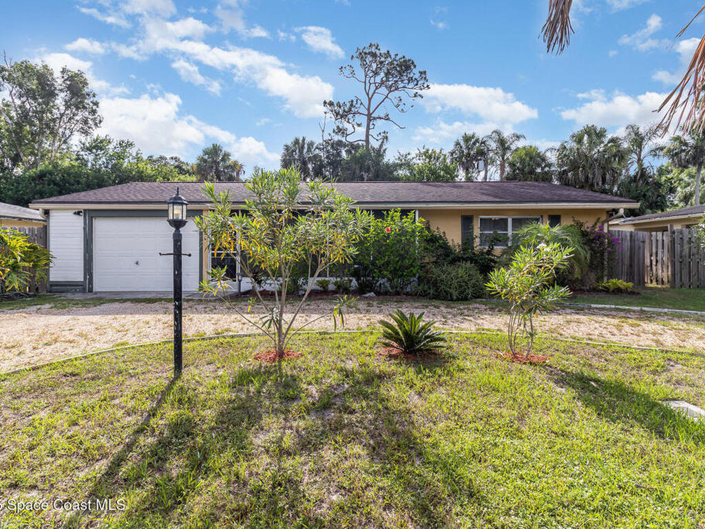 1326 44th Avenue, Vero Beach, FL 32966