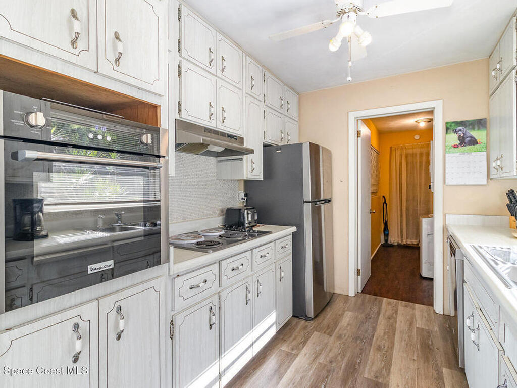 1326 44th Avenue, Vero Beach, FL 32966